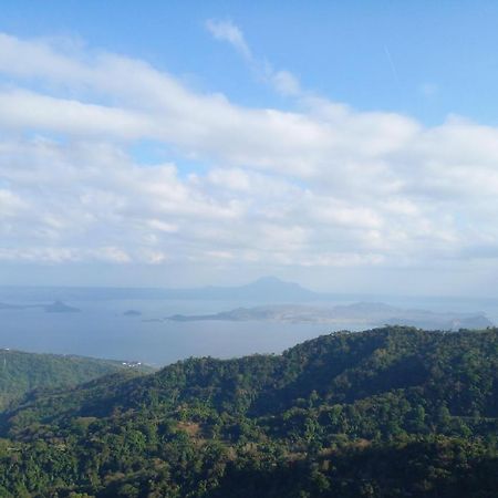 Tagaytay Prime Residences With Swimming Pool & Viewing Deck Tagaytay City Екстер'єр фото