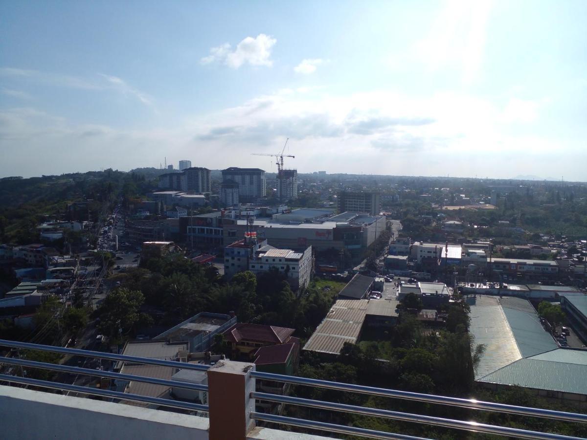 Tagaytay Prime Residences With Swimming Pool & Viewing Deck Tagaytay City Екстер'єр фото