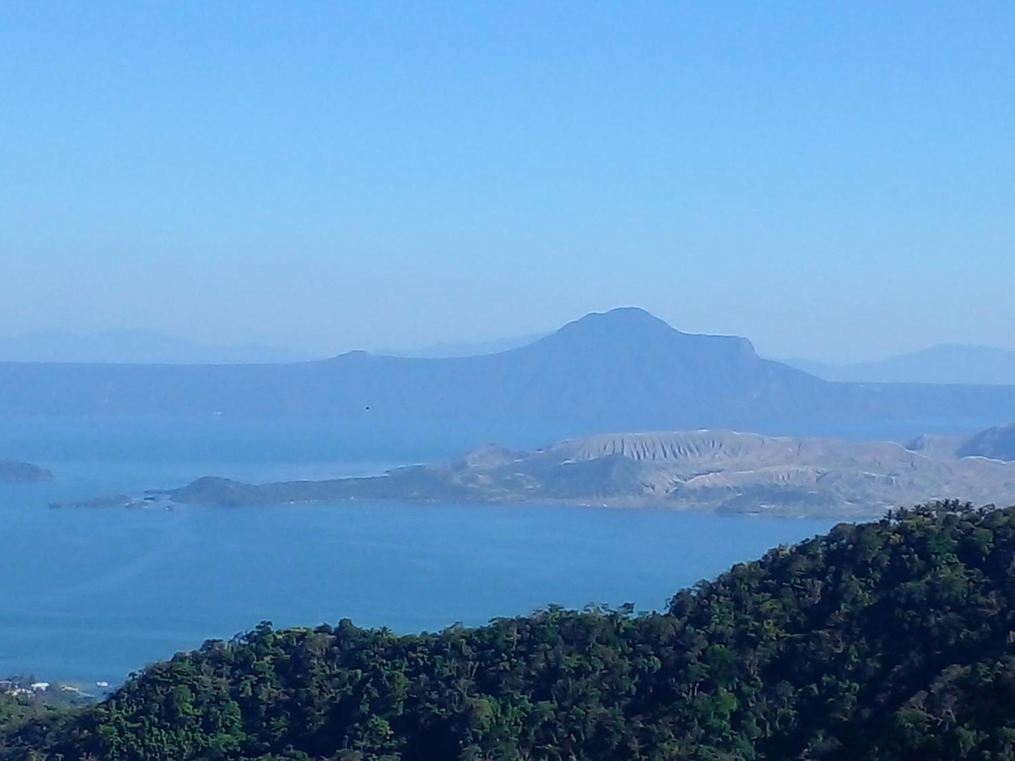 Tagaytay Prime Residences With Swimming Pool & Viewing Deck Tagaytay City Номер фото