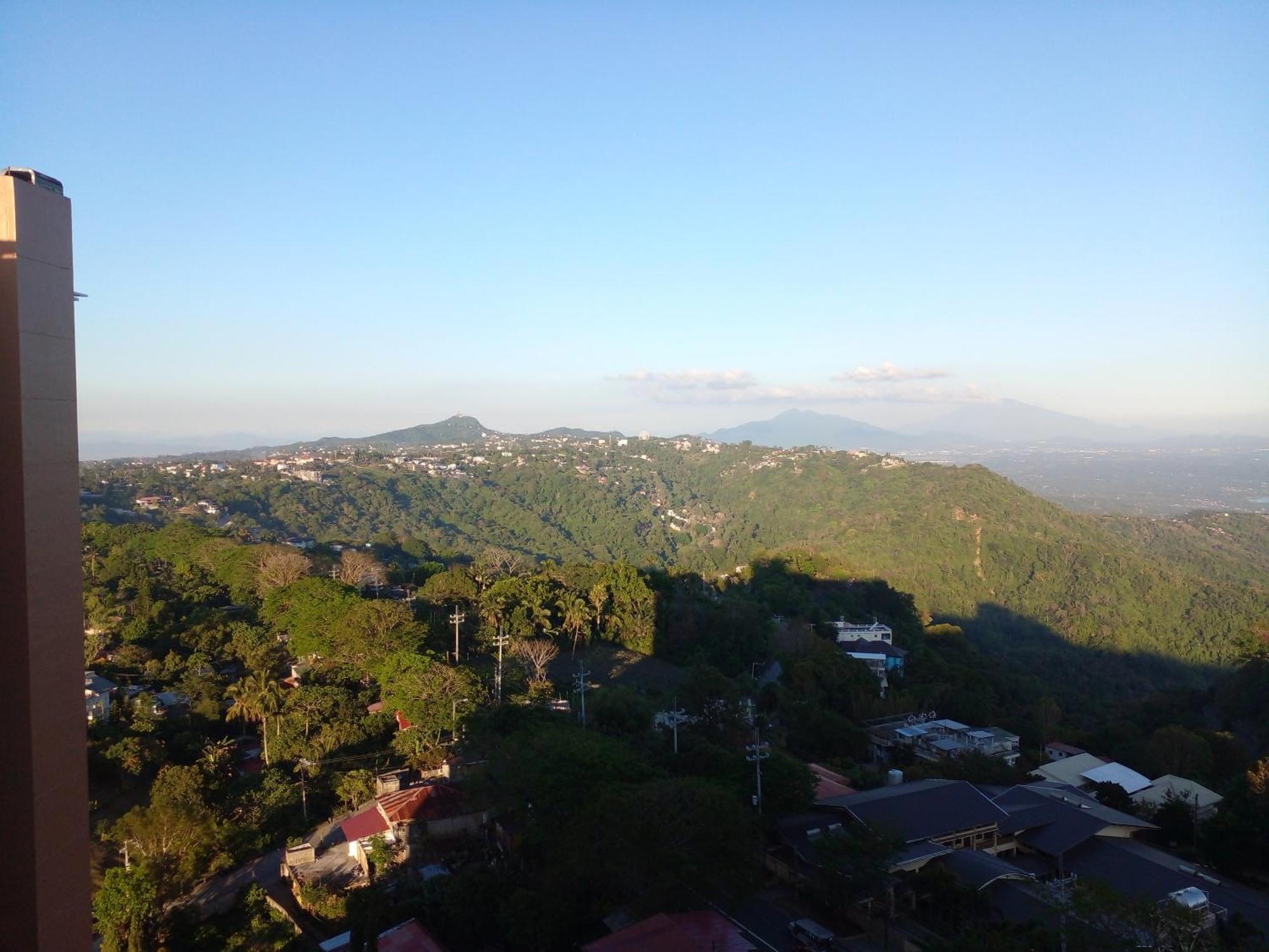 Tagaytay Prime Residences With Swimming Pool & Viewing Deck Tagaytay City Номер фото
