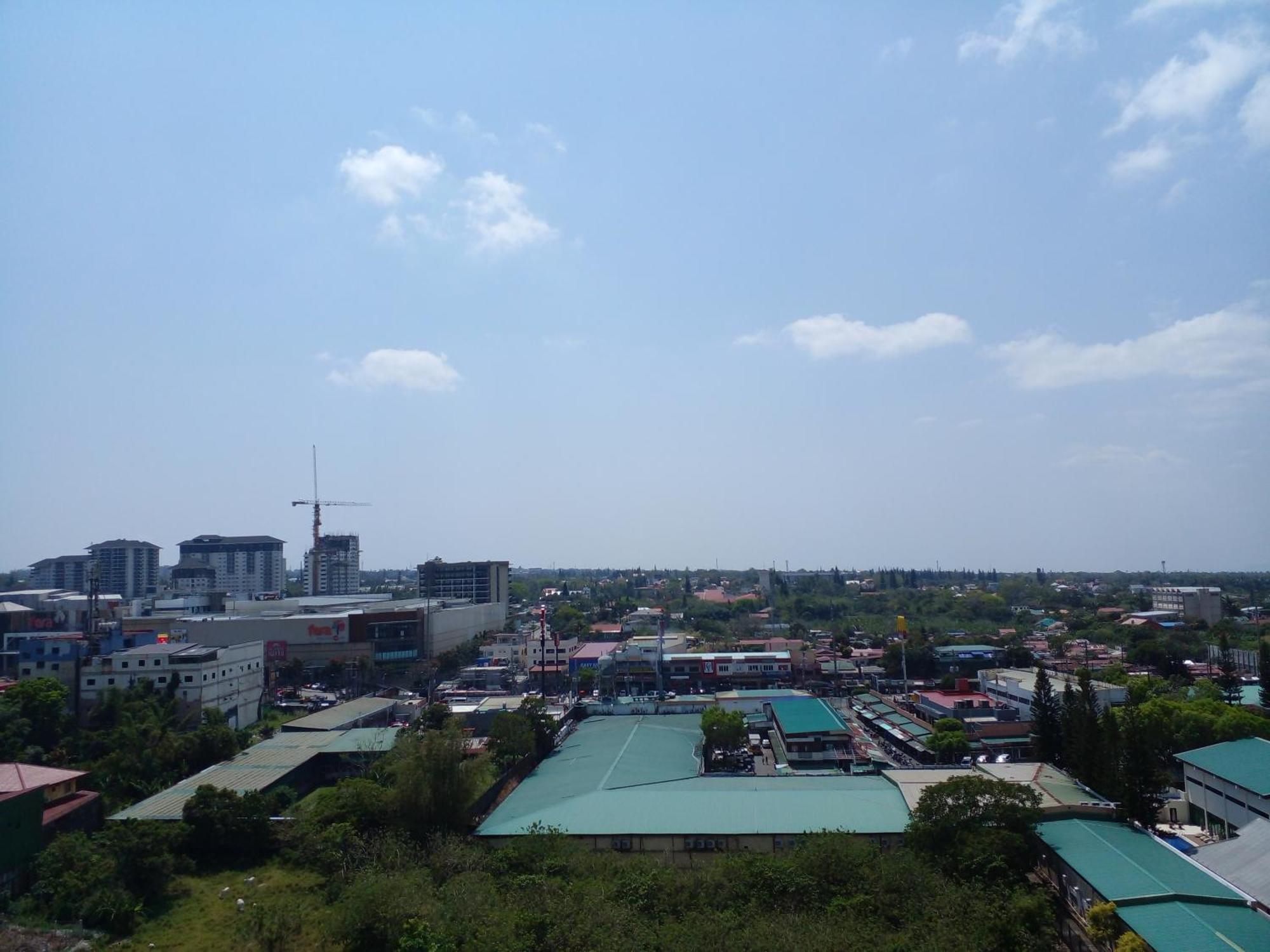 Tagaytay Prime Residences With Swimming Pool & Viewing Deck Tagaytay City Номер фото